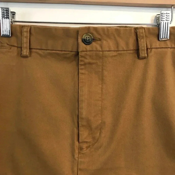 Old Navy Ultimate Slim Flex  Fit Shorts - Picture 3 of 5